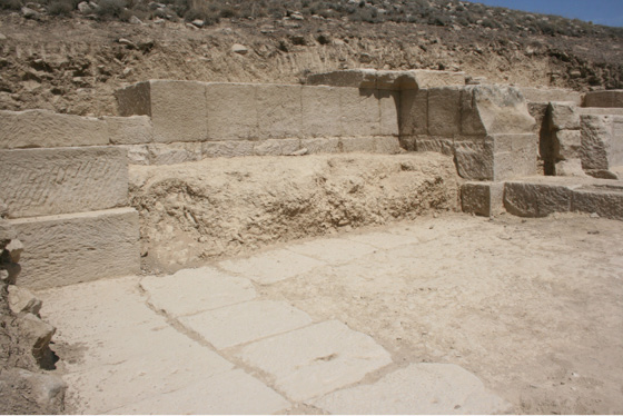 Edificio de piedra

Descripción generada automáticamente con confianza media